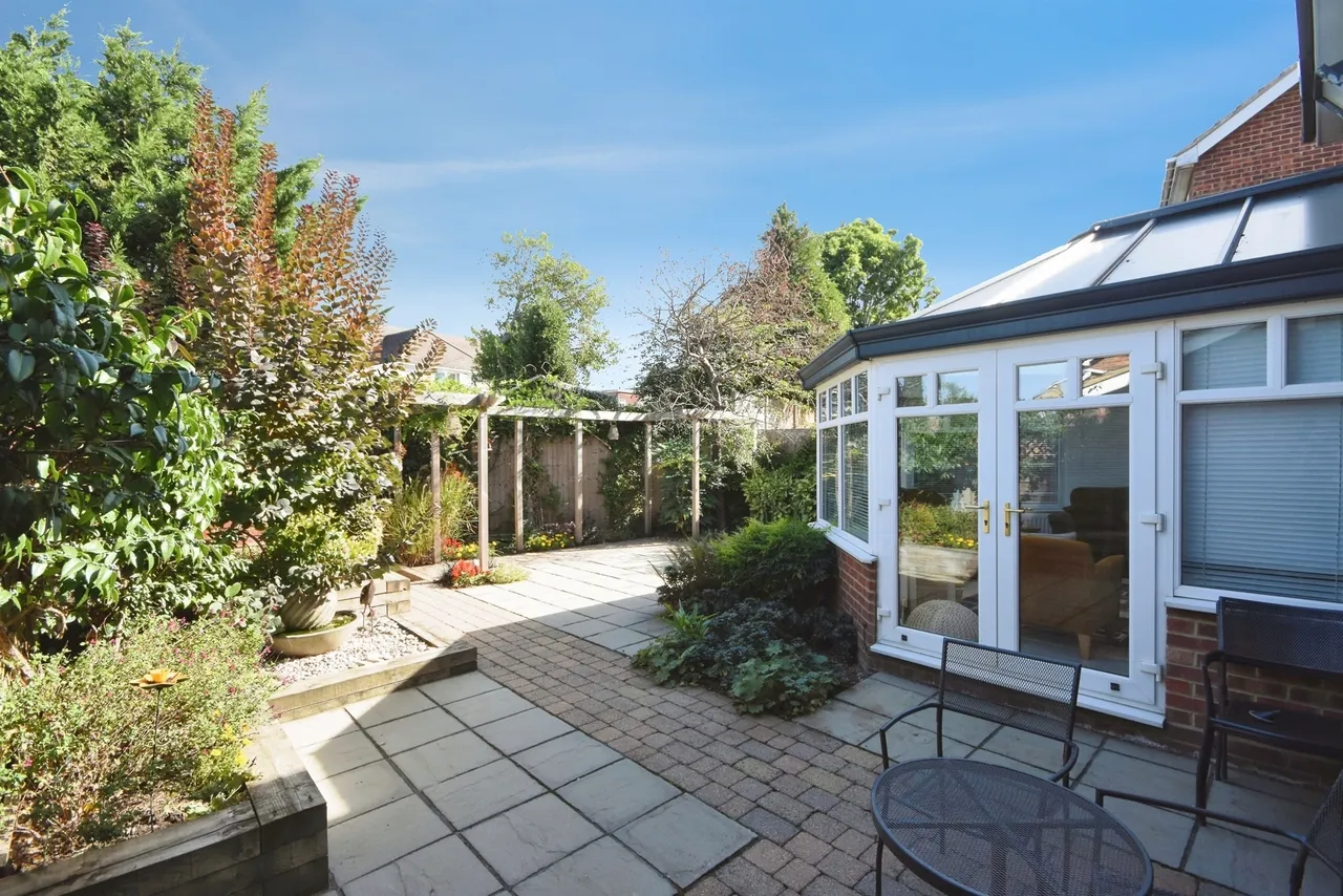 Chestnut Avenue, Billericay, CM12, photo 33