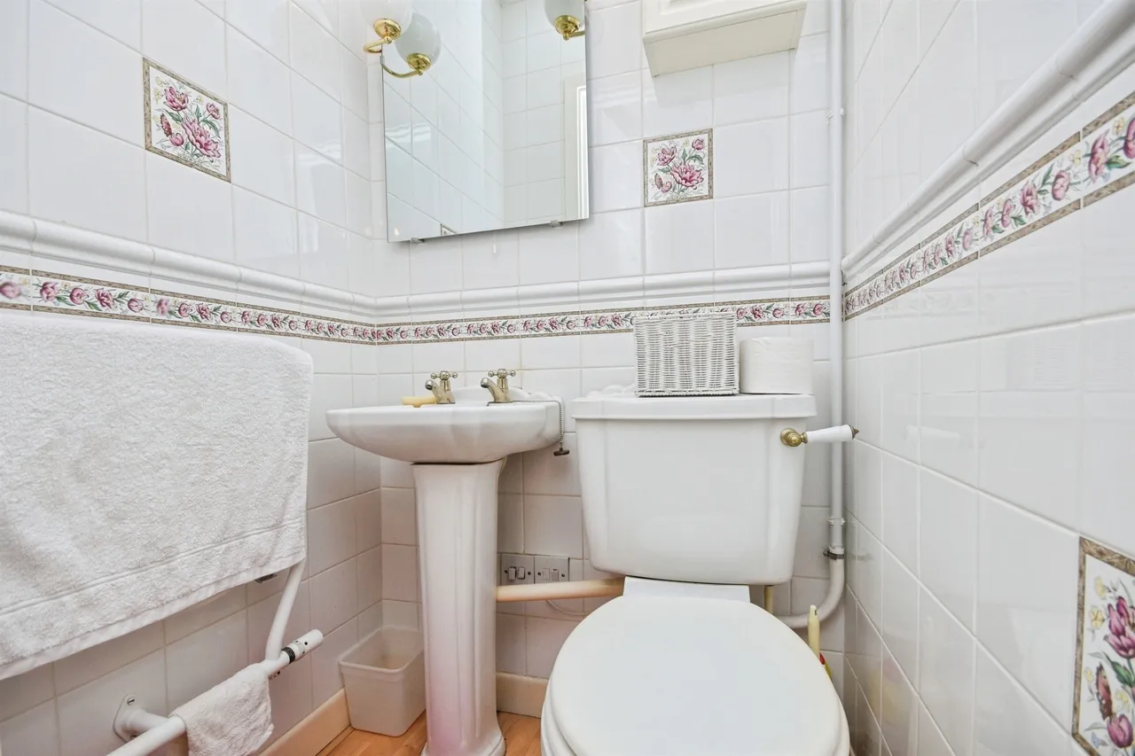 Chestnut Avenue, Billericay, CM12, photo 19