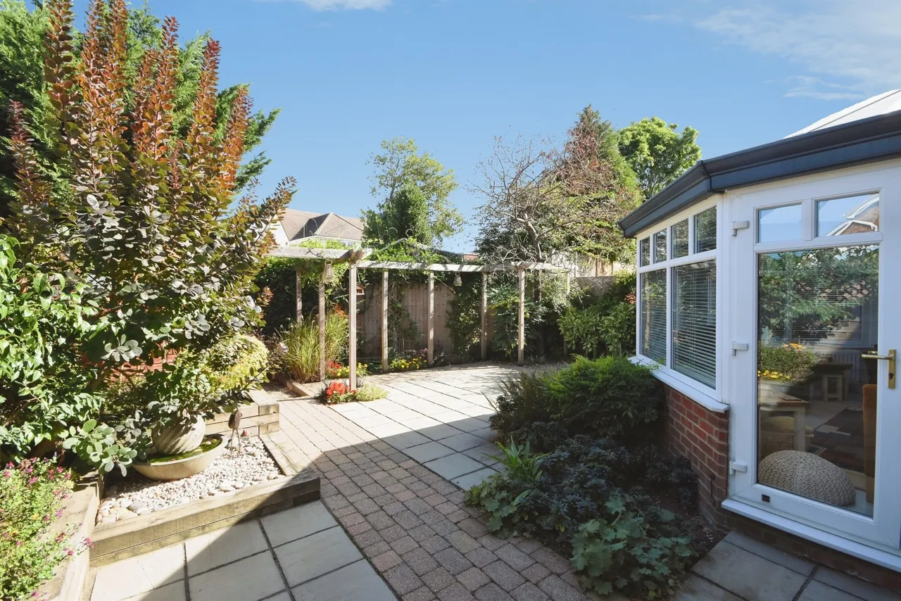 Chestnut Avenue, Billericay, CM12, photo 32
