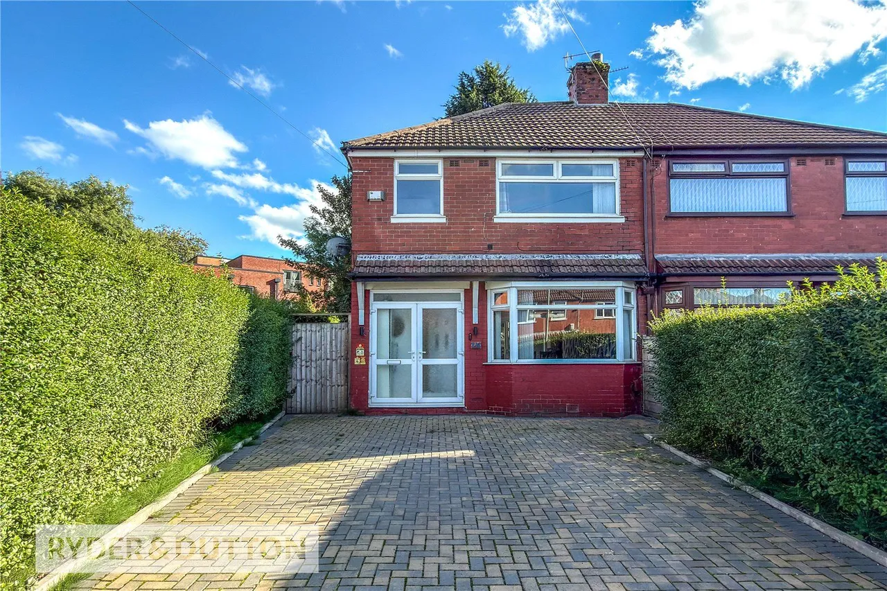 3 bed house for sale, Southgate Road, Chadderton, OL9