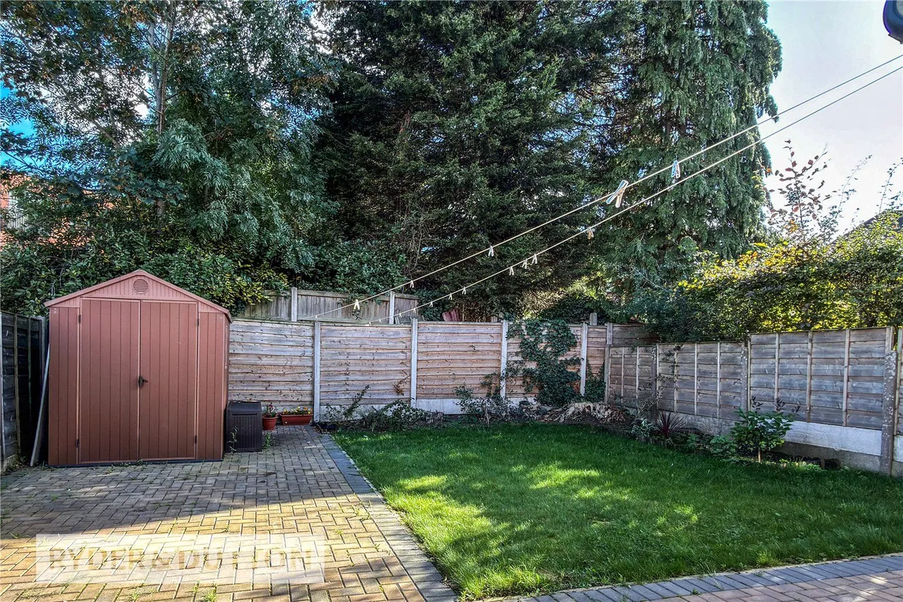 Southgate Road, Chadderton, OL9, photo 9