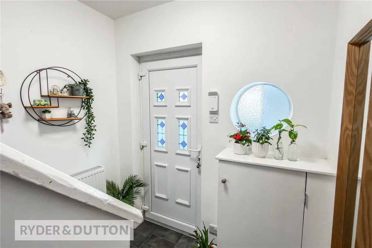 Southgate Road, Chadderton, OL9, photo 5