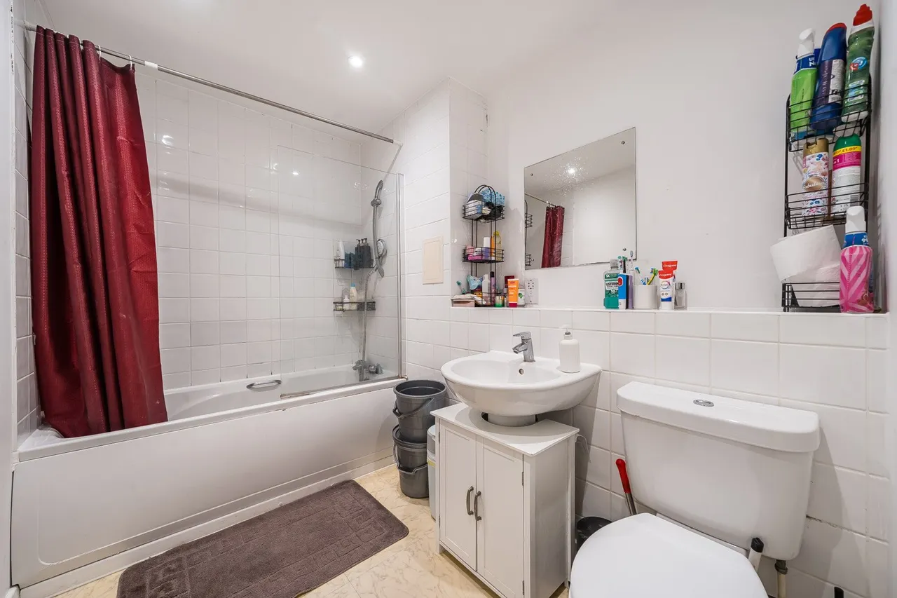Charlton Road, SE7, photo 6