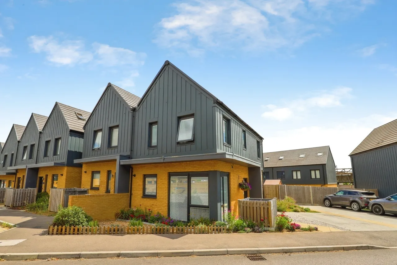 Jupiter Road, Milton Regis, Sittingbourne, Kent, ME10, photo 17