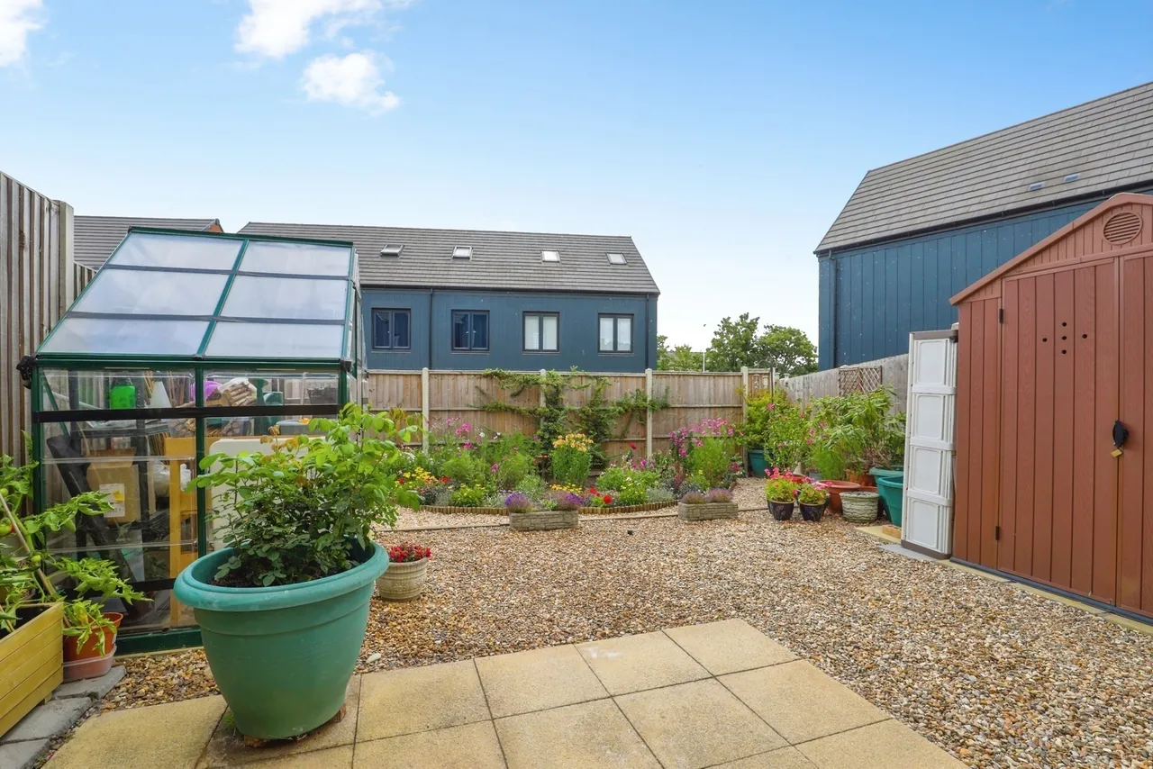 Jupiter Road, Milton Regis, Sittingbourne, Kent, ME10, photo 11