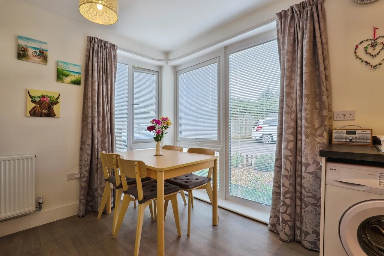Jupiter Road, Milton Regis, Sittingbourne, Kent, ME10, photo 3
