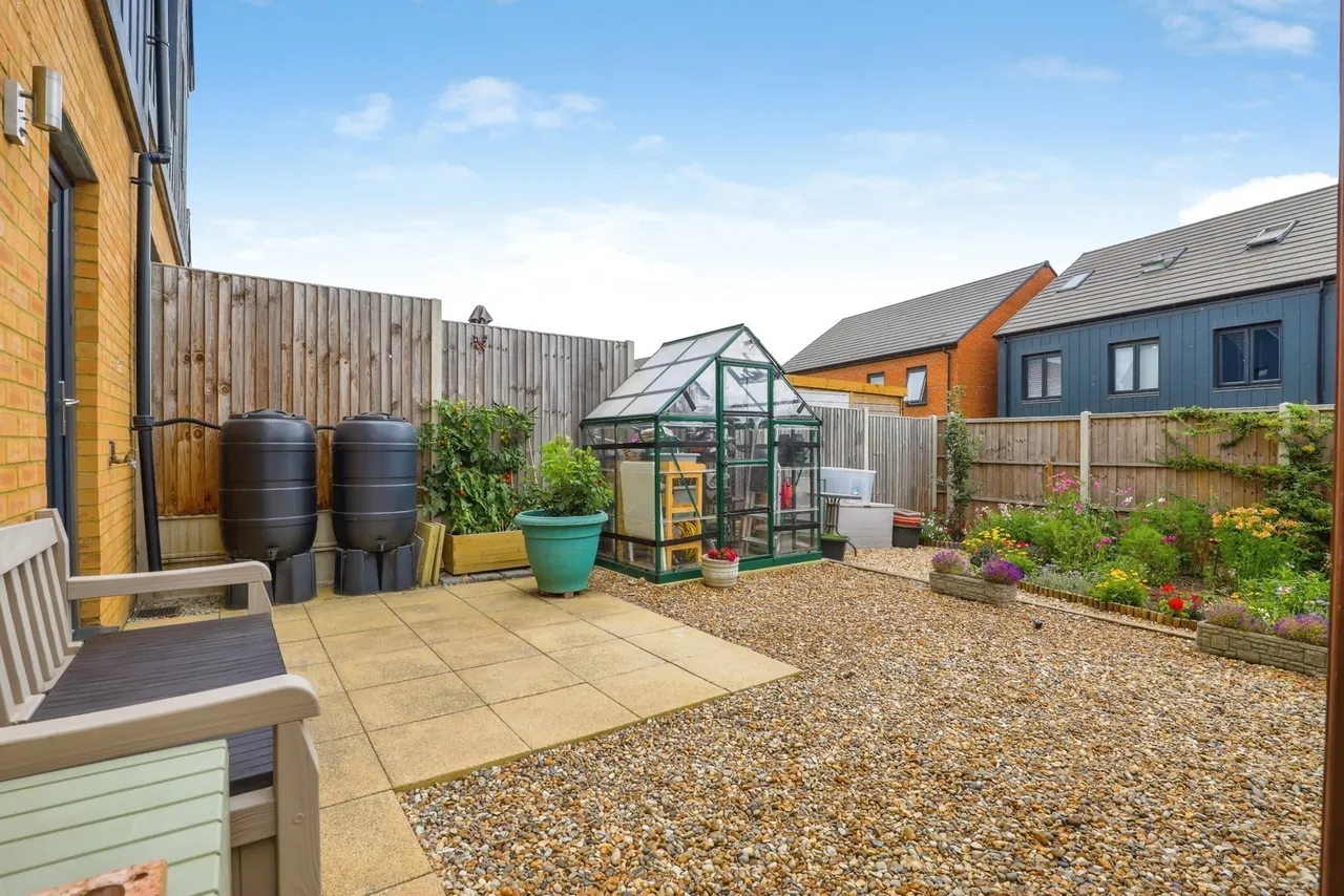 Jupiter Road, Milton Regis, Sittingbourne, Kent, ME10, photo 14
