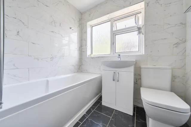 Goddington Road, Bourne End, SL8, photo 15