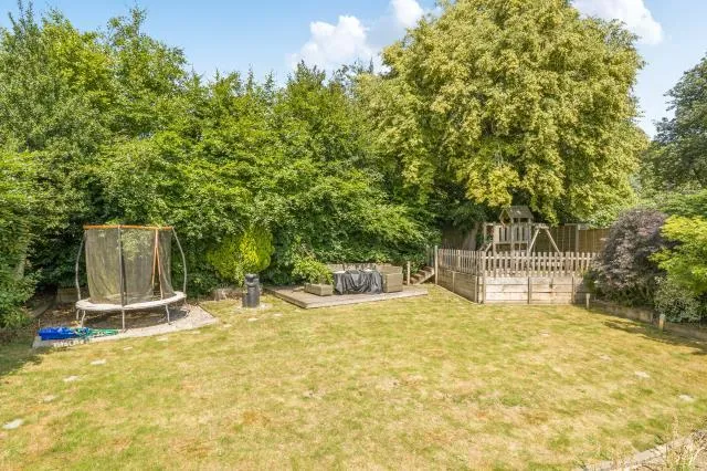 Goddington Road, Bourne End, SL8, photo 19