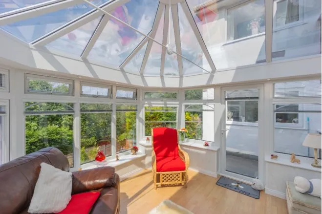 Fox Hill Drive, Stalybridge, photo 10