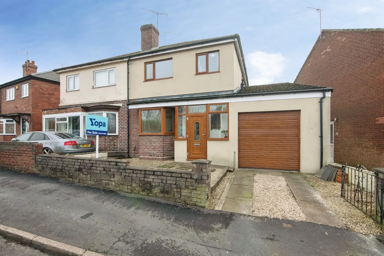 3 bed house for sale, Clay Lane, Oldbury, B69
