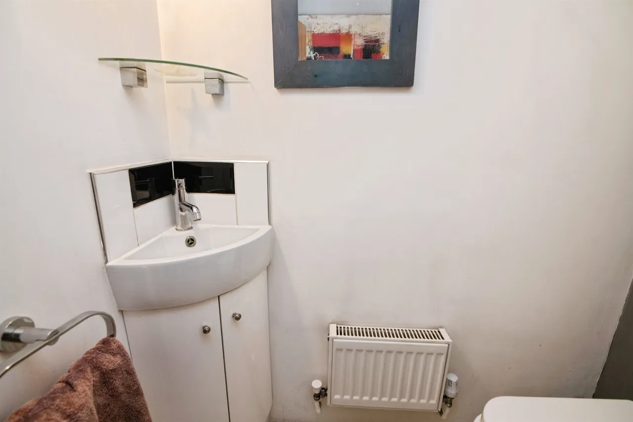 Clay Lane, Oldbury, B69, photo 11