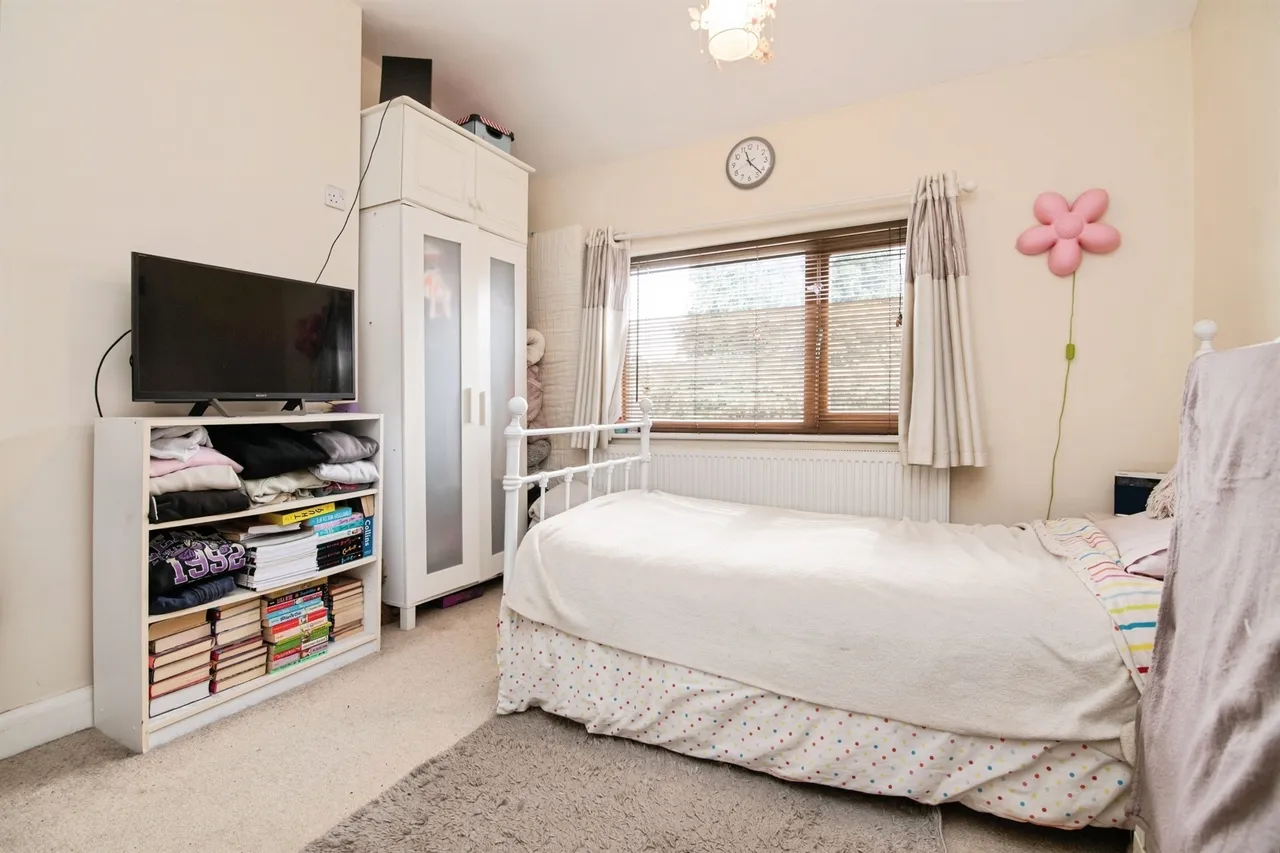 Clay Lane, Oldbury, B69, photo 16