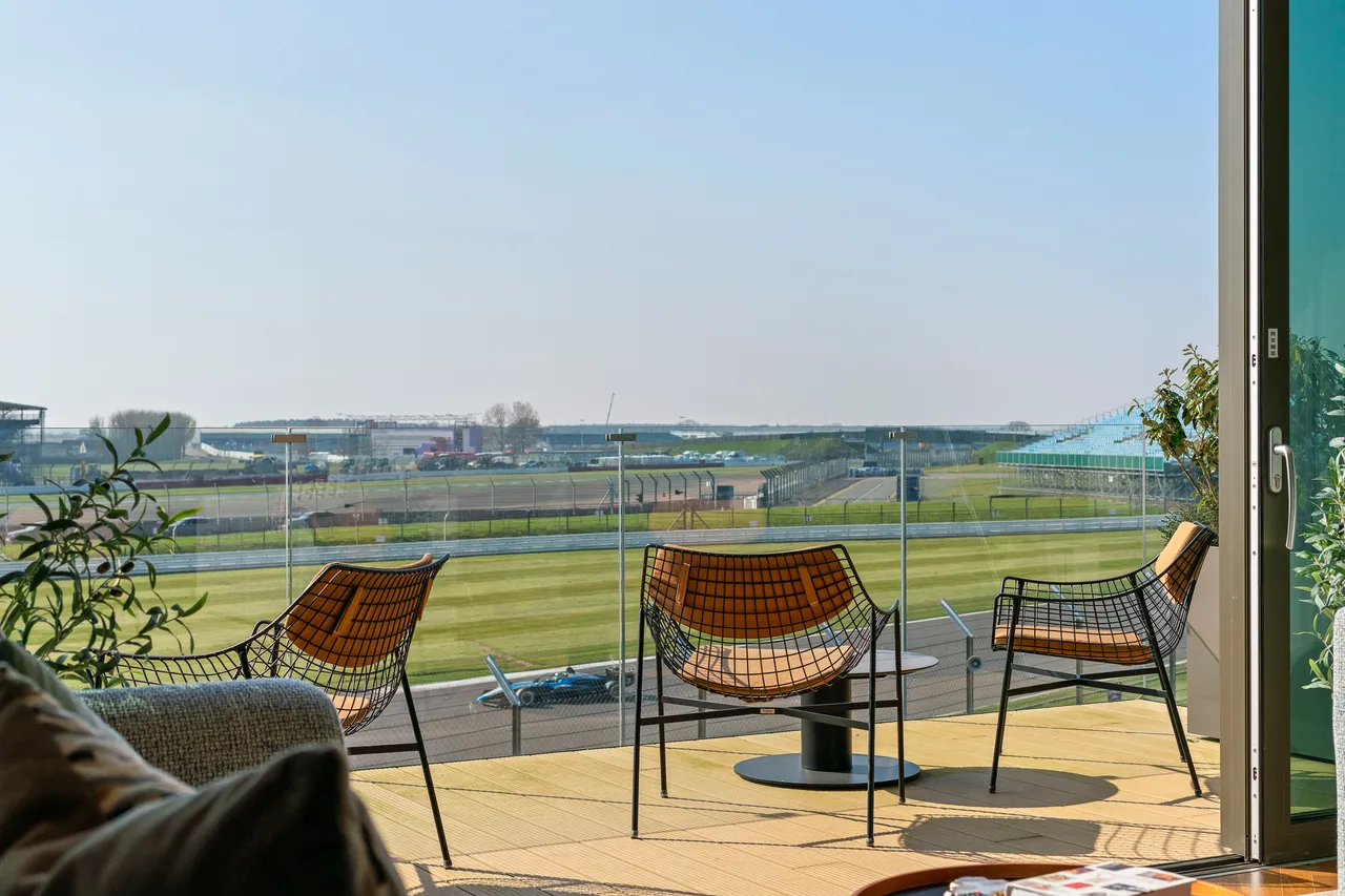 Escapade, Silverstone, Towcester, Northamptonshire, photo 11