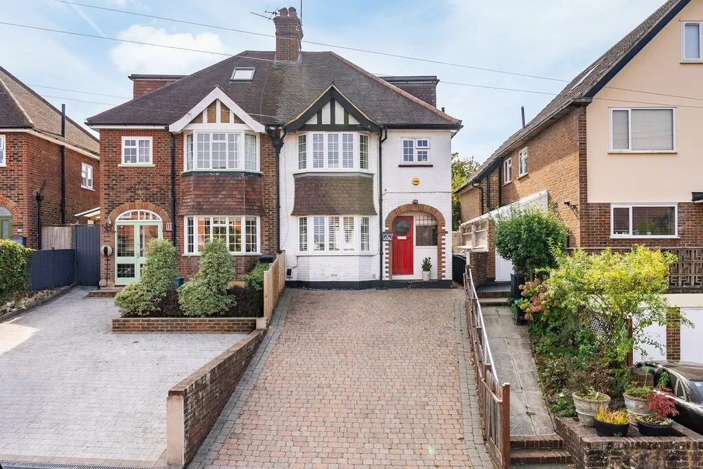 St Pauls Road West, Dorking, RH4, photo 2