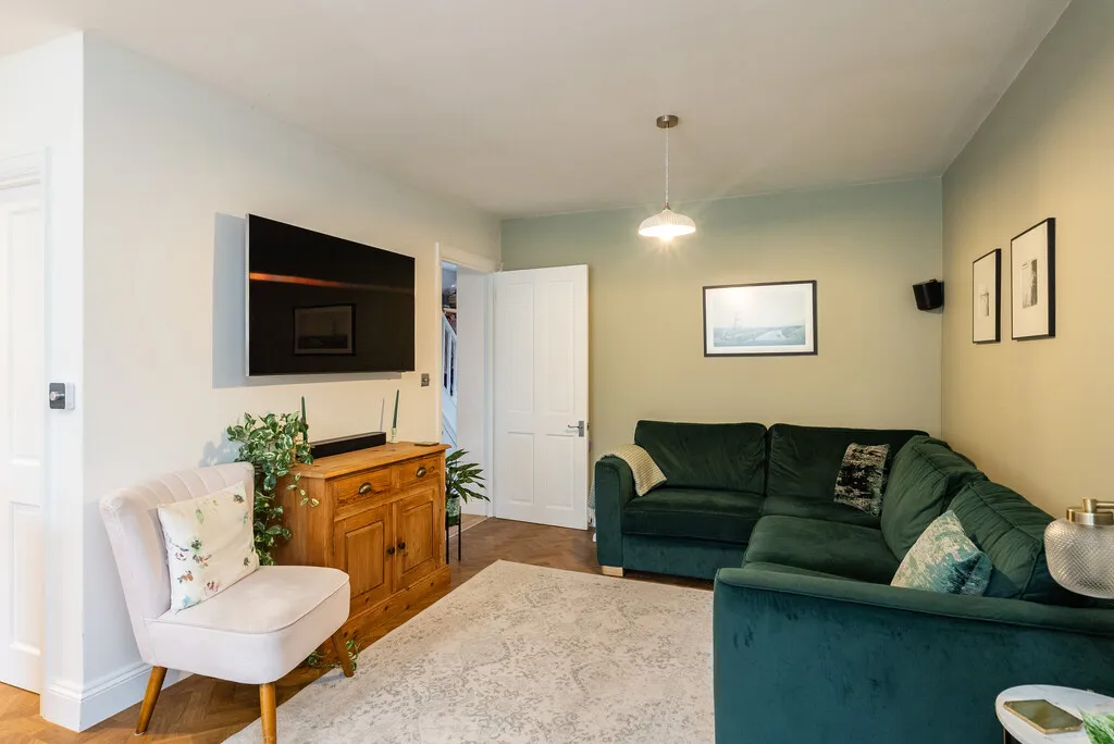 St Pauls Road West, Dorking, RH4, photo 5