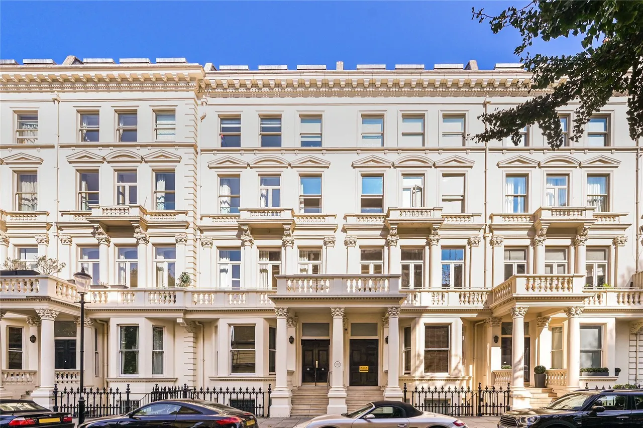Earls Court Square, Earls Court, SW5, photo 9