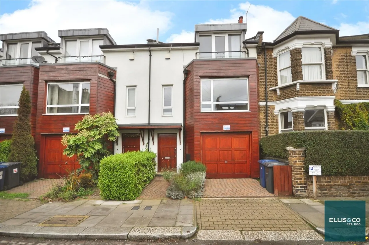 Lincoln Road, East Finchley, N2, photo 11