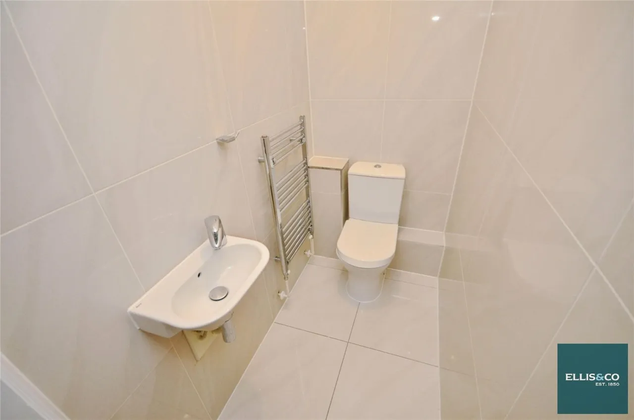 Lincoln Road, East Finchley, N2, photo 10
