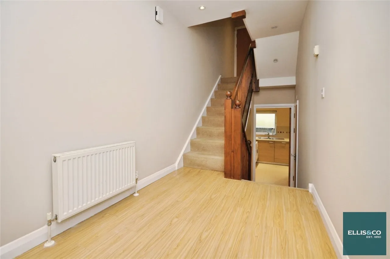 Lincoln Road, East Finchley, N2, photo 6