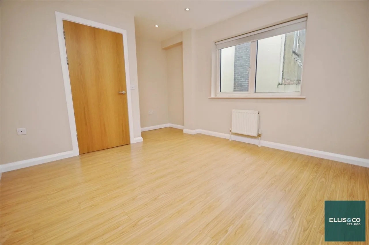 Lincoln Road, East Finchley, N2, photo 7