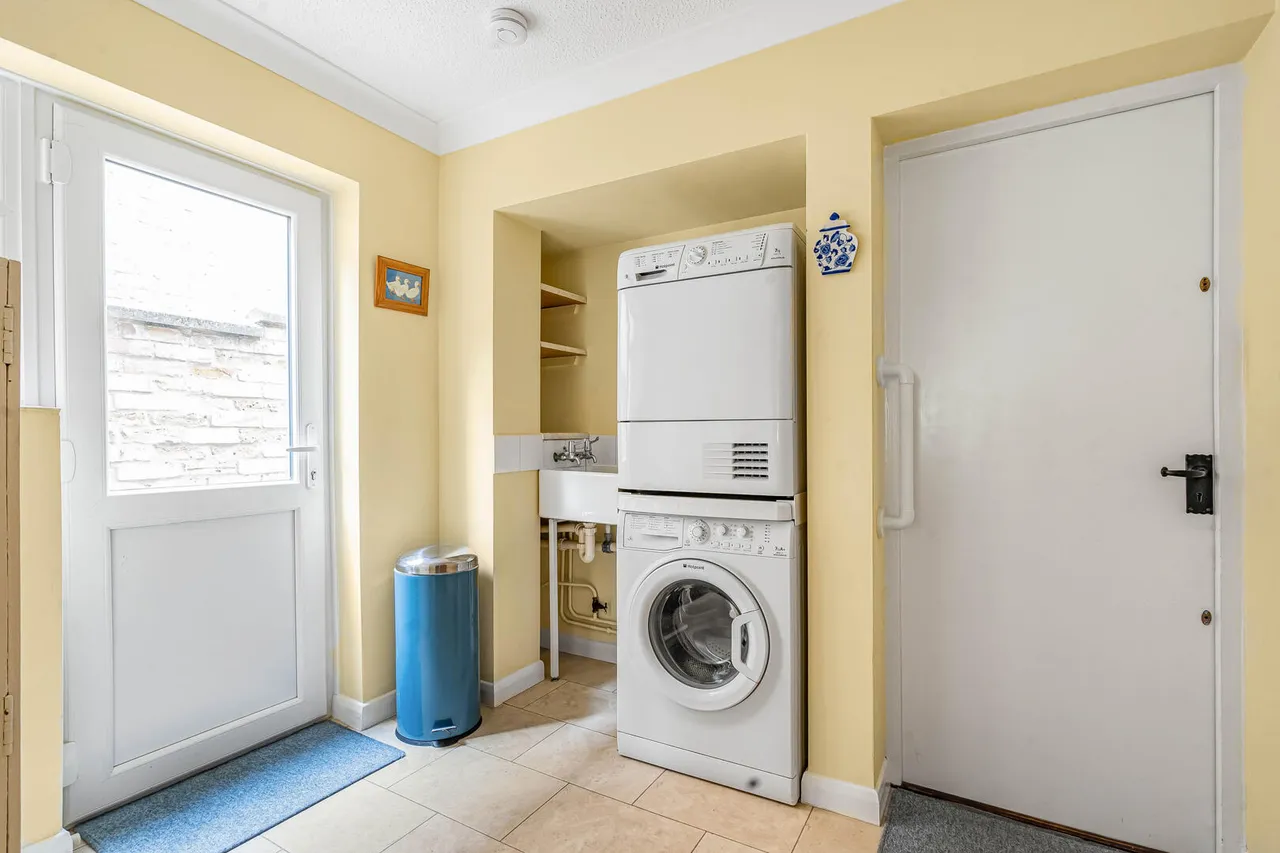 Meynell Gardens, Newmarket, CB8, photo 10