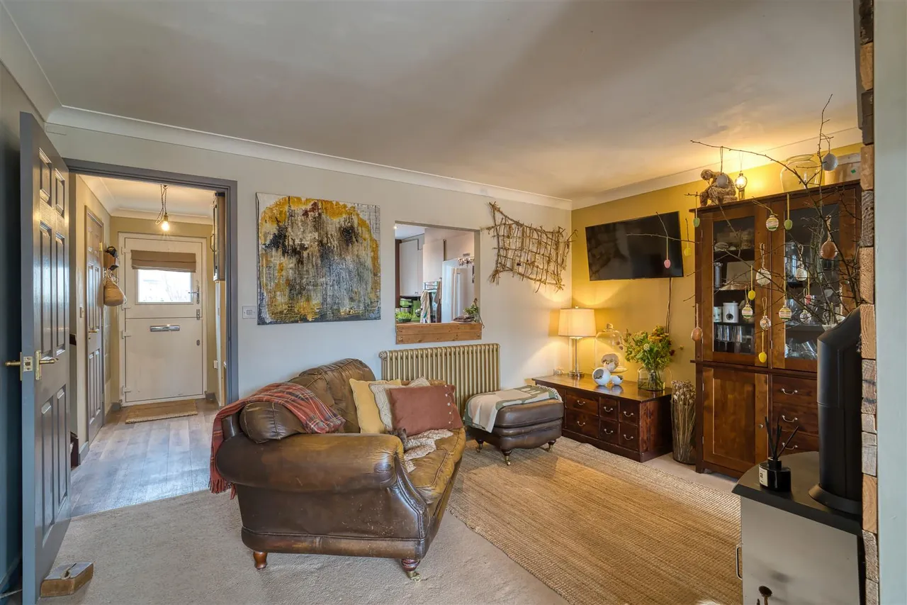 Bayfields, Gillingham, photo 4