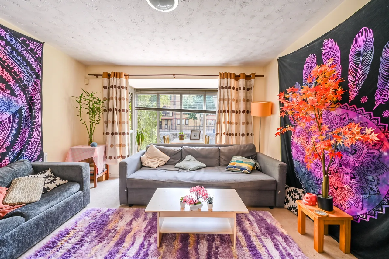 32 Waterman Way, London, photo 7