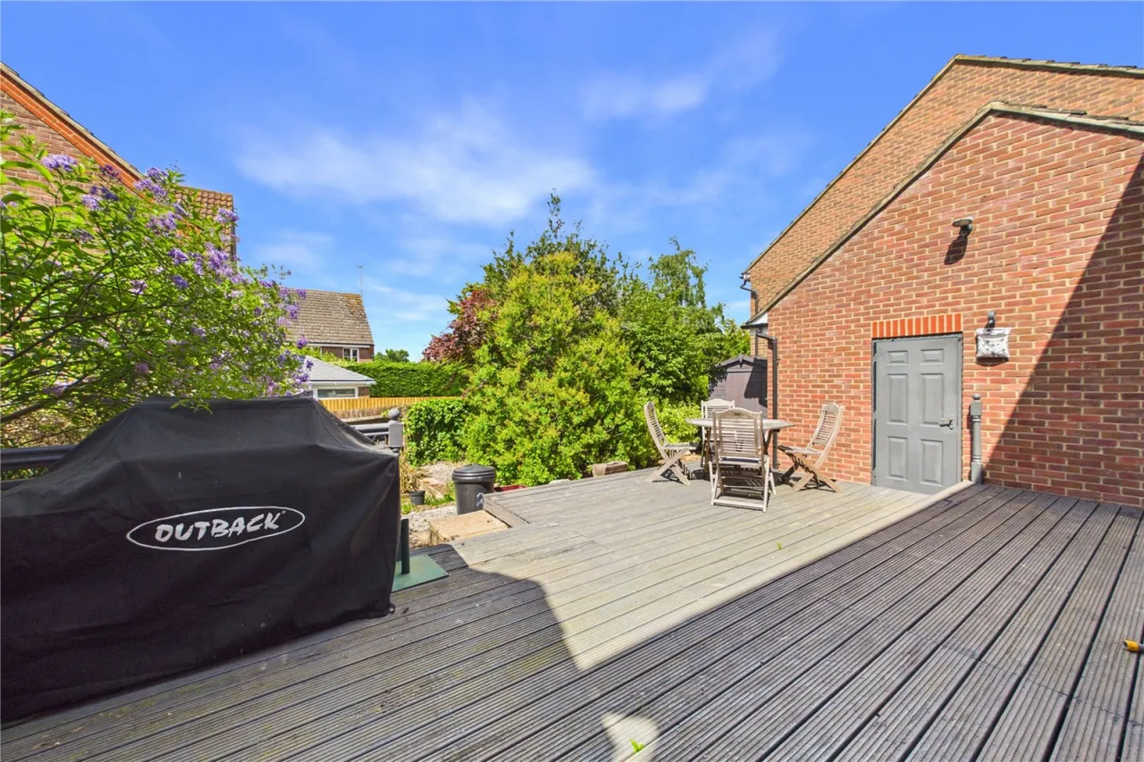 Woodcock Court, Three Mile Cross, RG7, photo 13