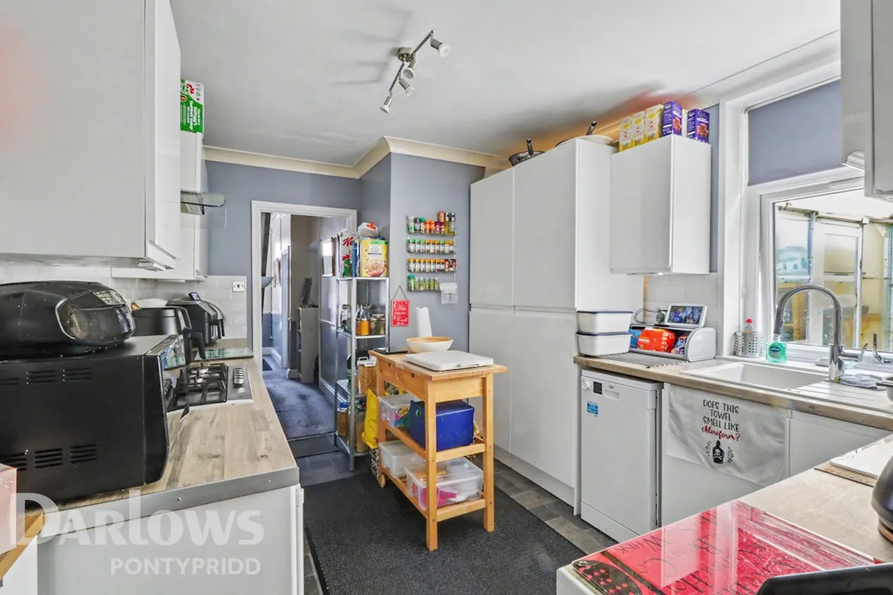 Stow Hill, Pontypridd, photo 8