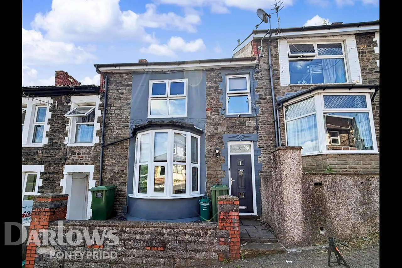 4 bed house for sale, Stow Hill, Pontypridd