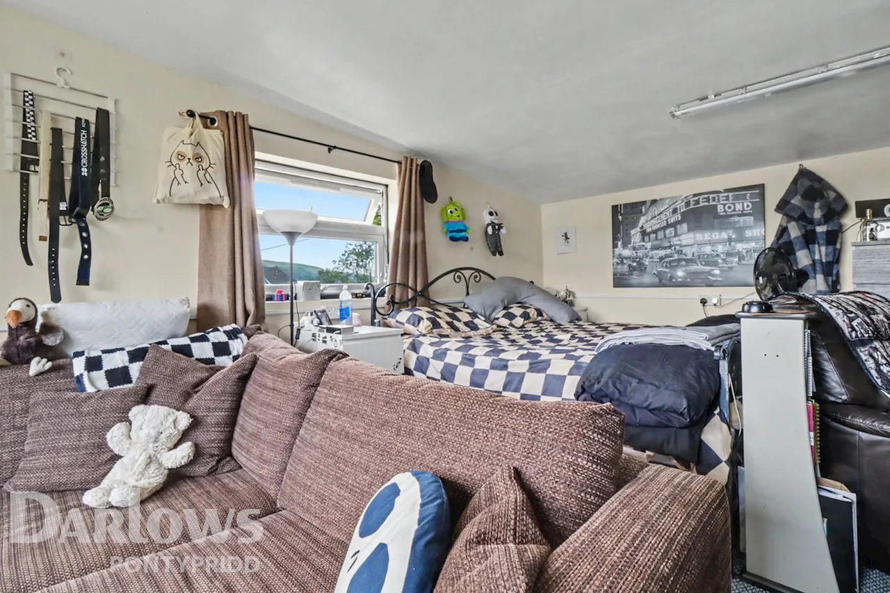Stow Hill, Pontypridd, photo 17
