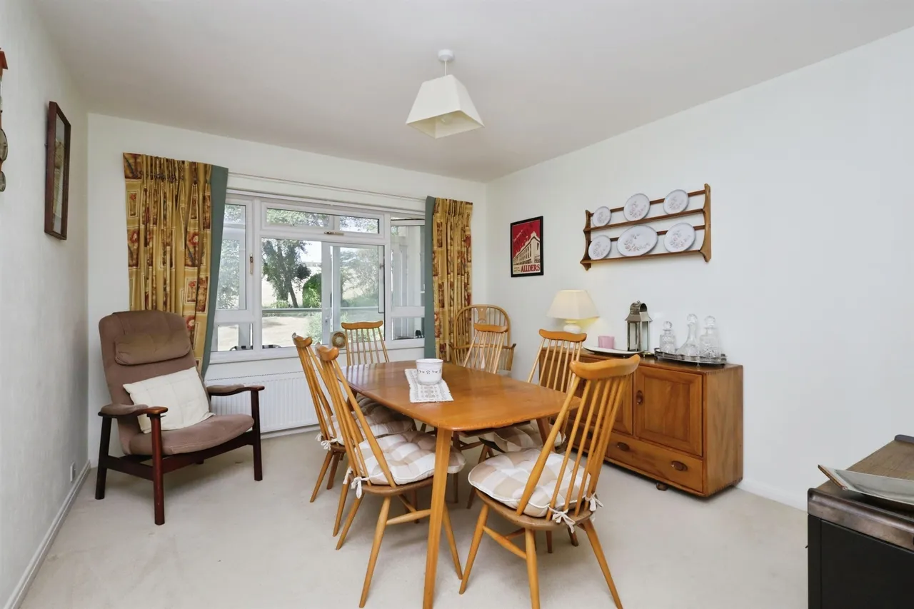 Compton Place Road, Eastbourne, photo 7