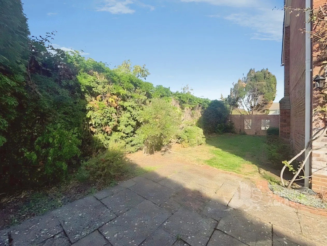 Elizabeth Gardens, Sunbury-on-Thames, TW16, photo 4