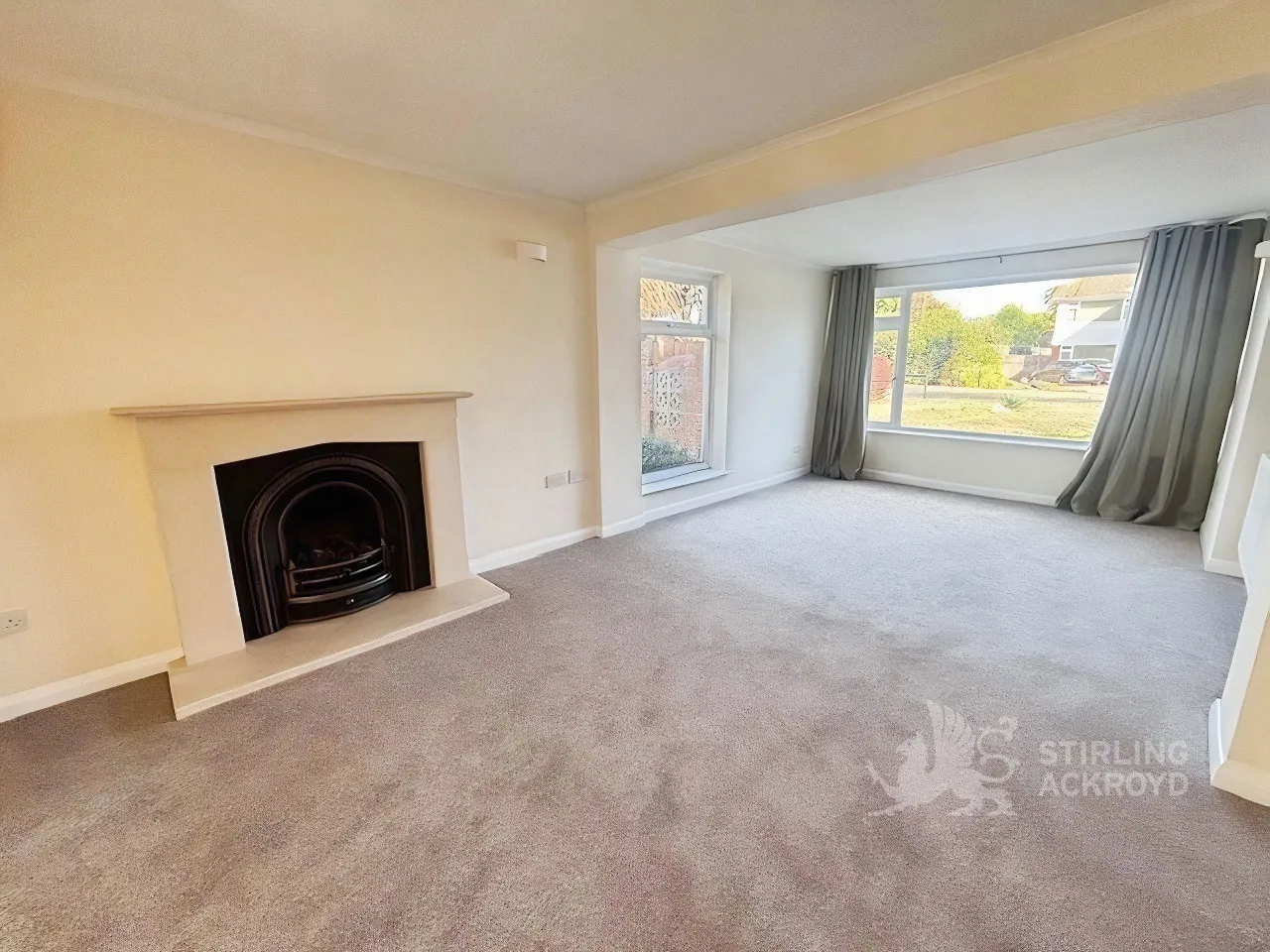 Elizabeth Gardens, Sunbury-on-Thames, TW16, photo 6
