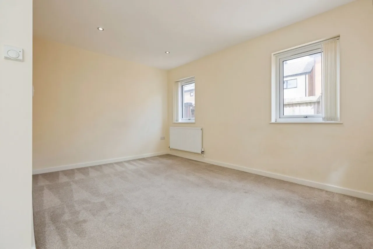 Browns Blue Close, Markfield, photo 7