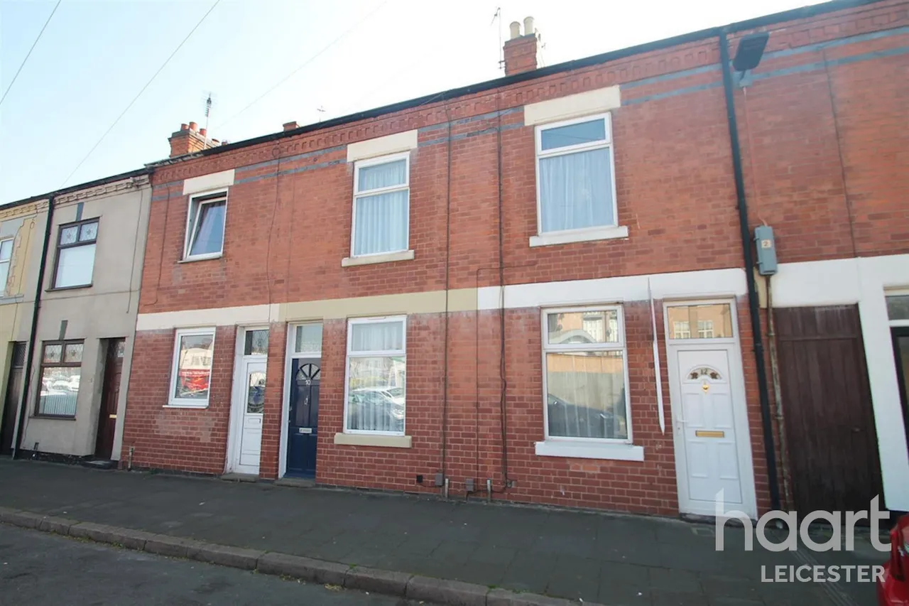 2 bed house to rent, Balfour Street, Woodgate, LE3