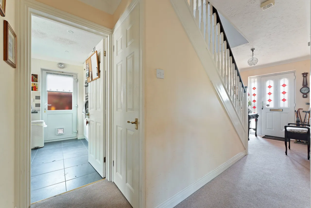 Myrrfield Road, Bishopdown, SP1, photo 8