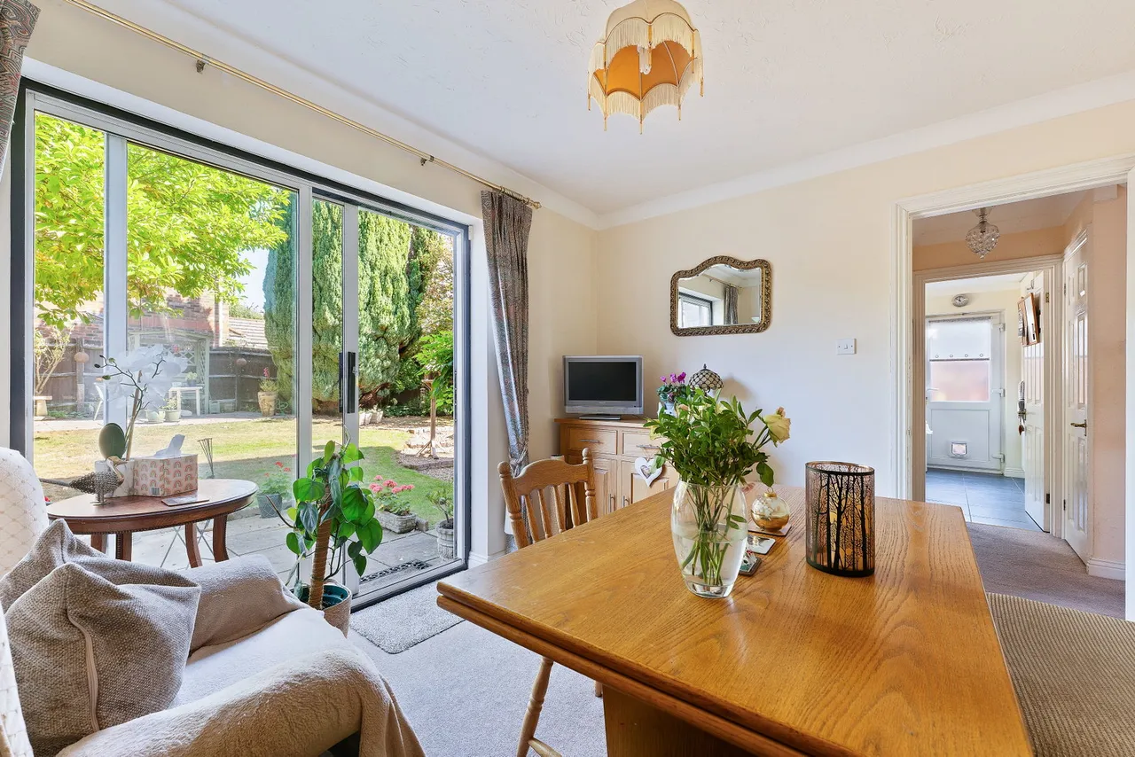 Myrrfield Road, Bishopdown, SP1, photo 4