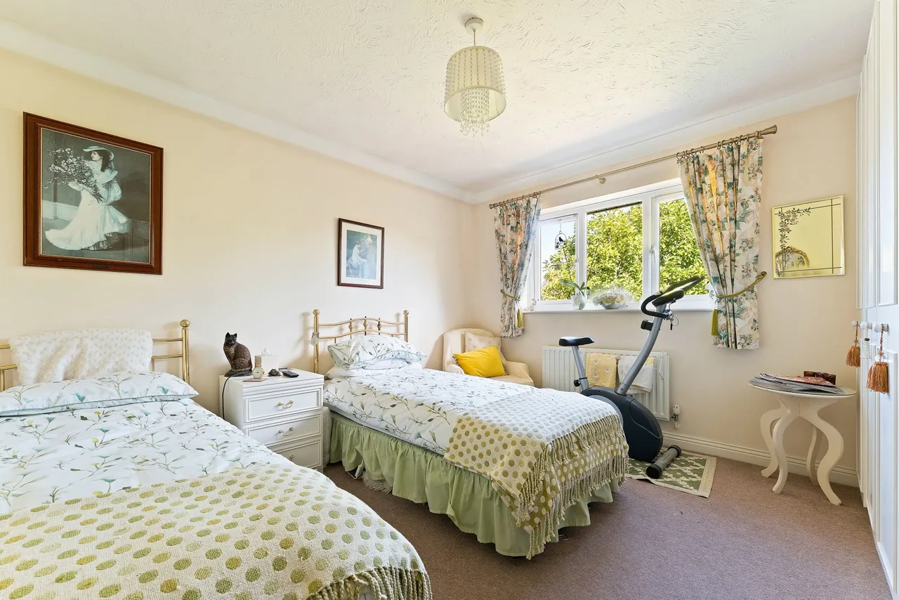 Myrrfield Road, Bishopdown, SP1, photo 13