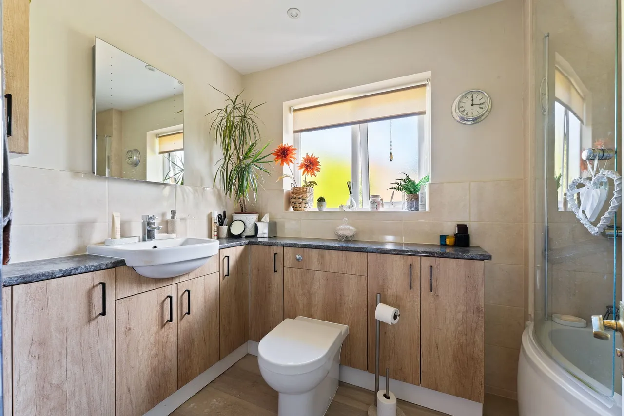 Myrrfield Road, Bishopdown, SP1, photo 15