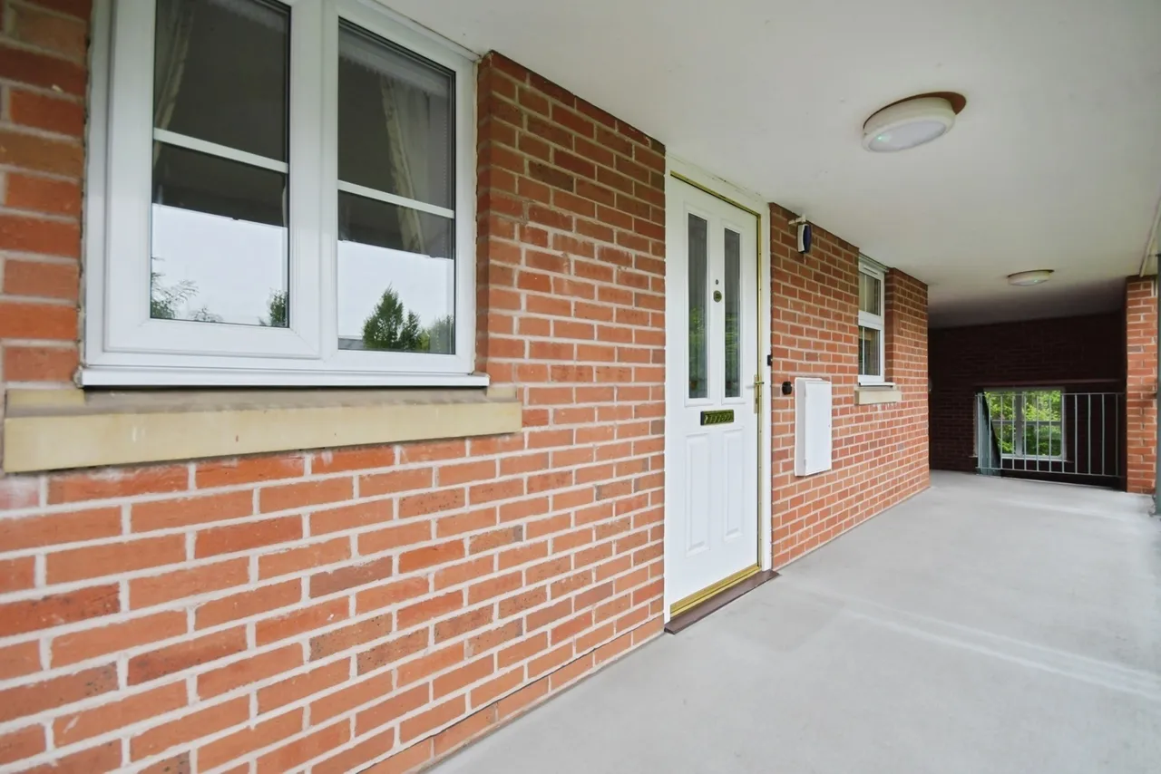 Nightingale Close, Chesterfield, Derbyshire, S41, photo 2