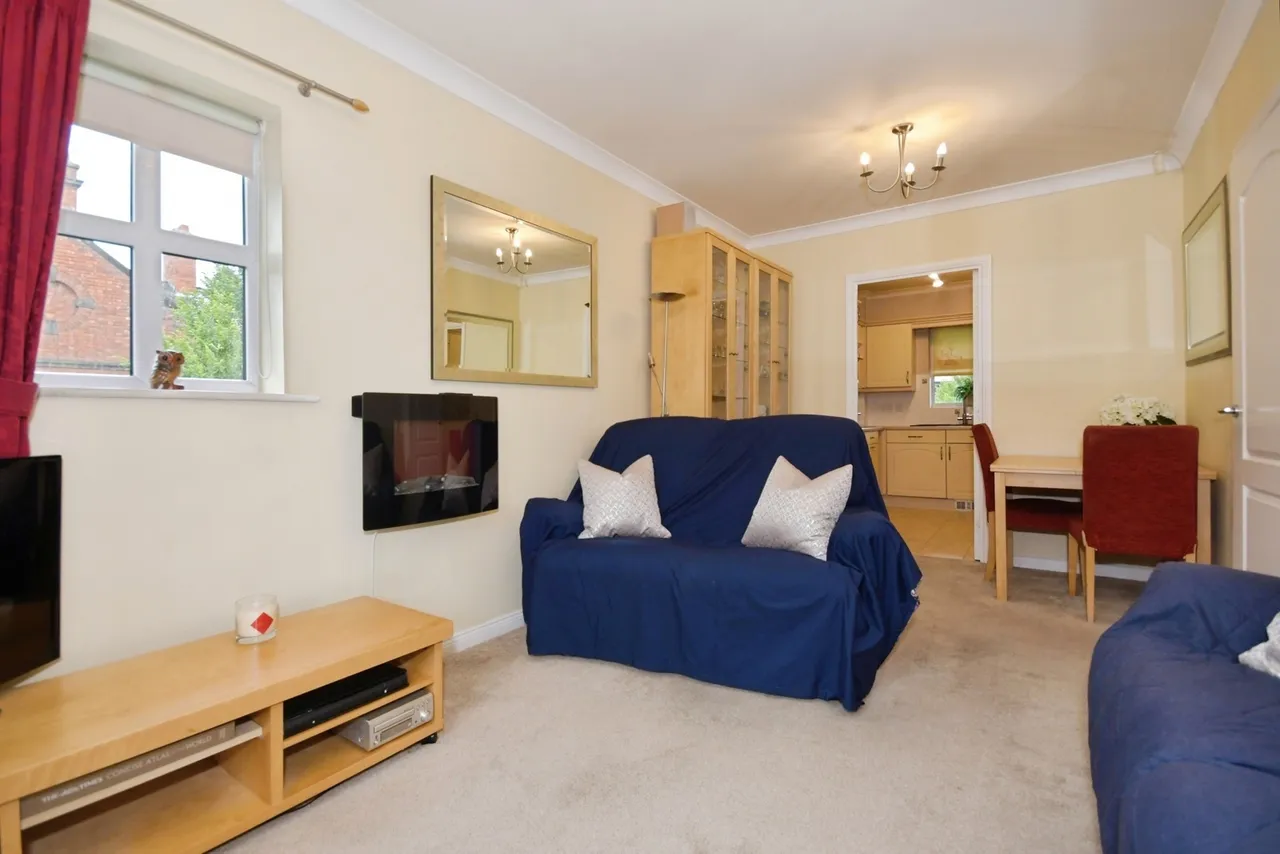 Nightingale Close, Chesterfield, Derbyshire, S41, photo 12