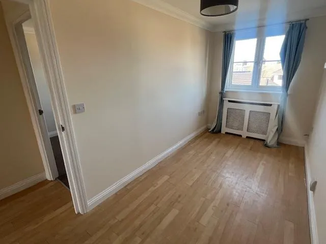 Chapel Road, Poole, BH14, photo 14