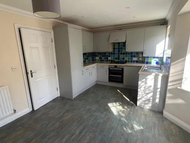 Chapel Road, Poole, BH14, photo 11
