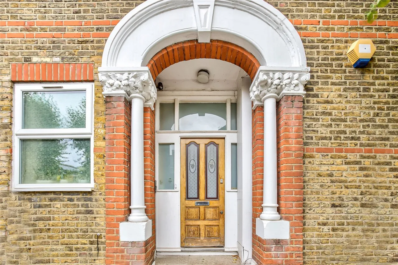 Mitcham Lane, Furzedown, photo 14