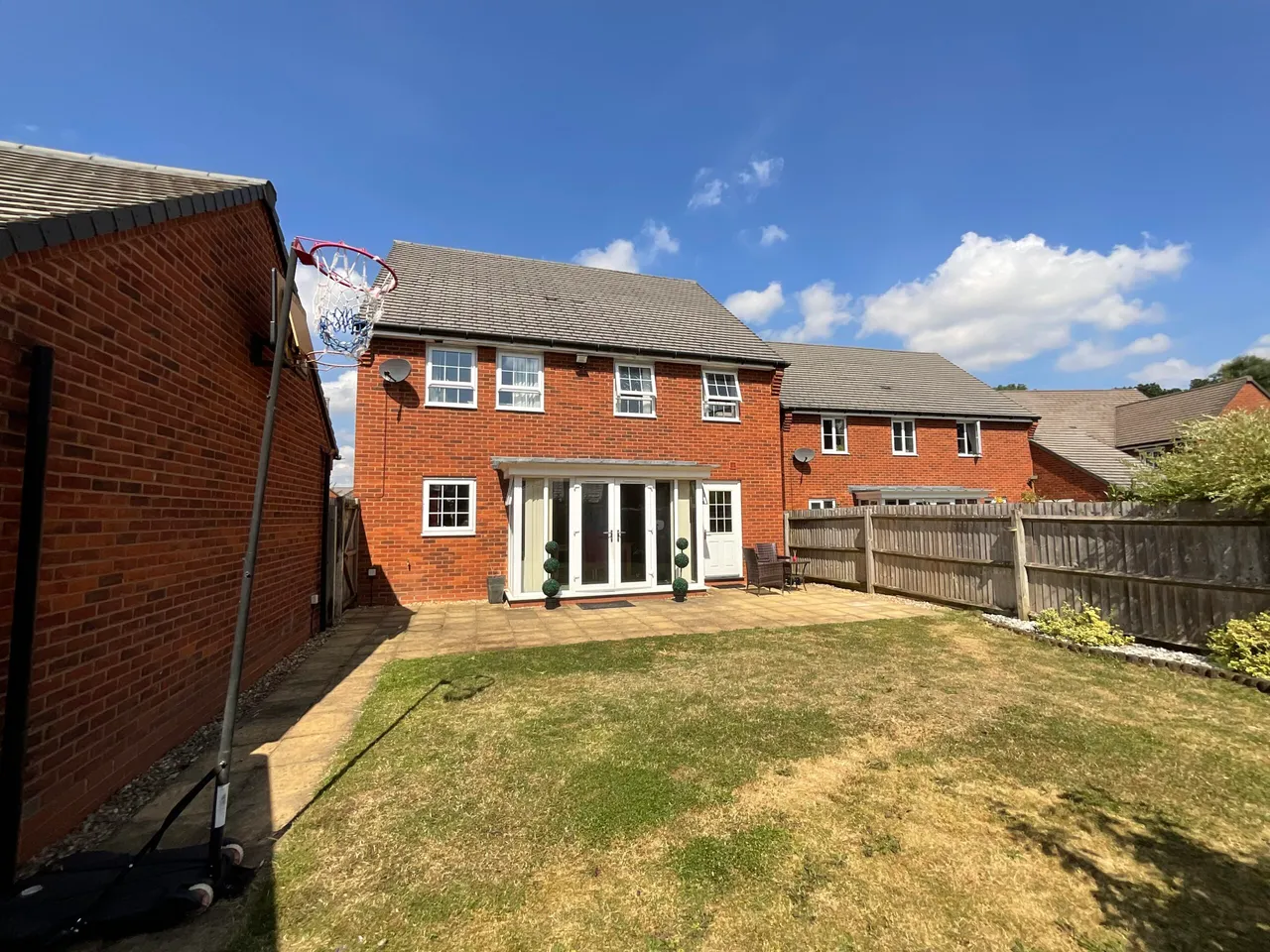 Aurora Gardens, Barlaston, ST12, photo 4