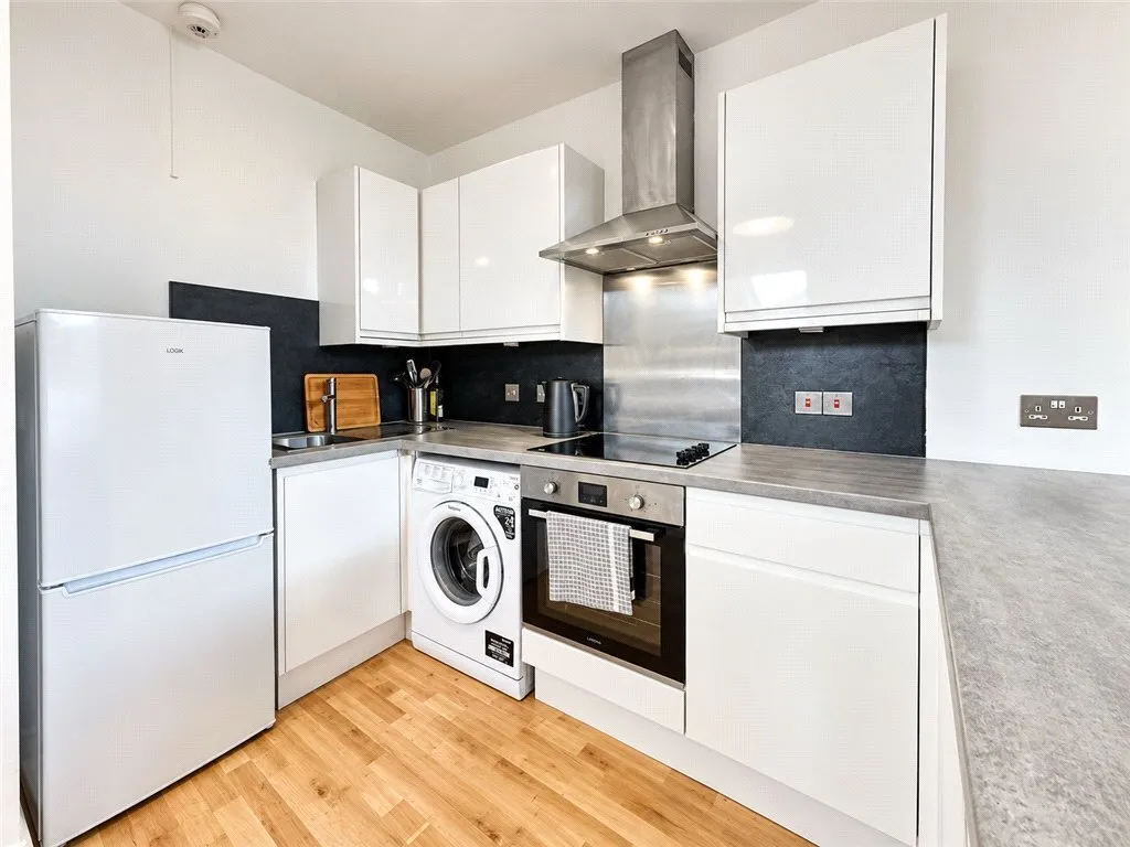 Brigstock Road, THORNTON HEATH, Surrey, CR7, photo 4