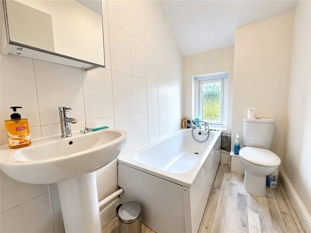 Brigstock Road, THORNTON HEATH, Surrey, CR7, photo 5