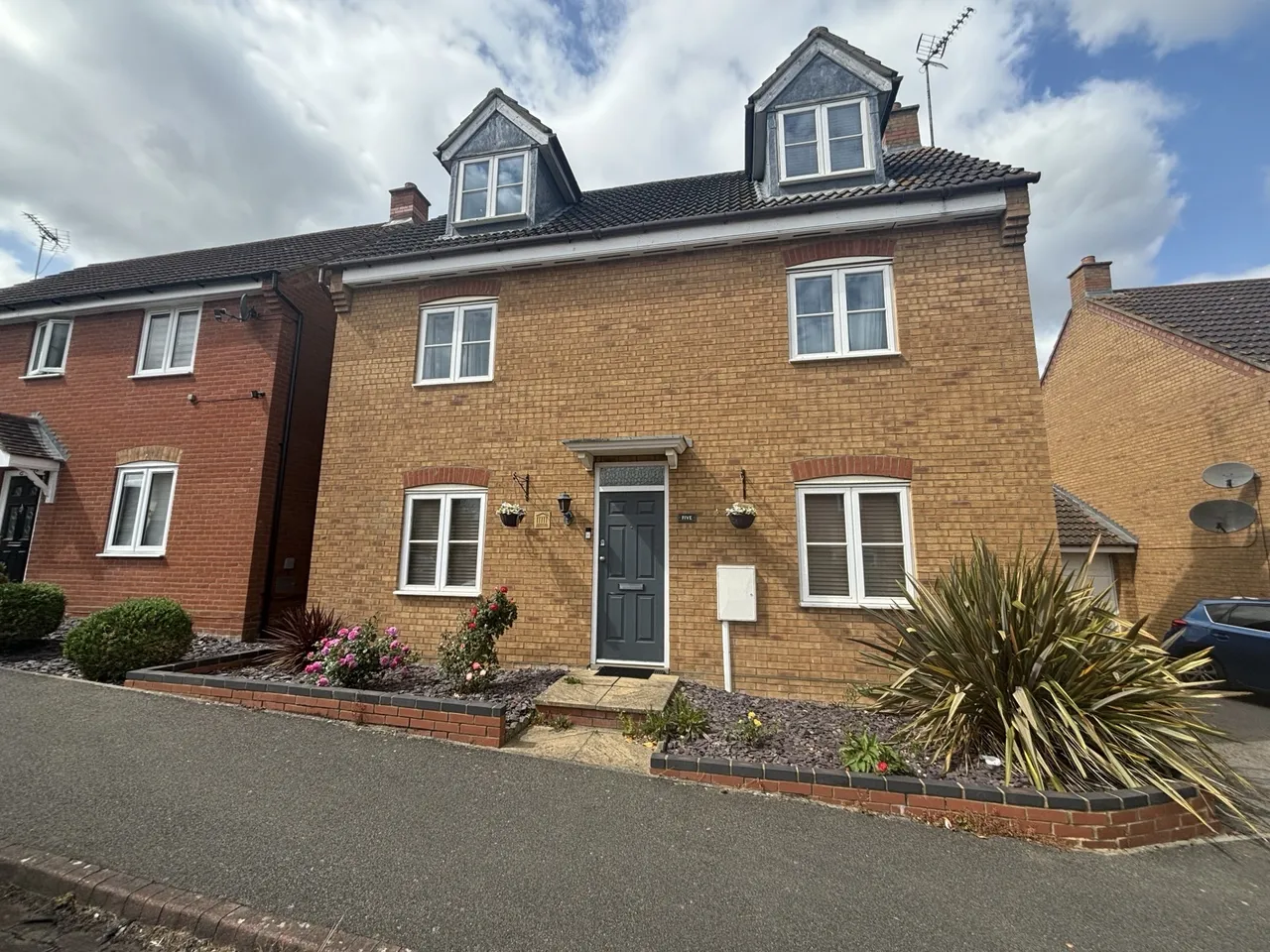 4 bed property to rent — O'Neill Road